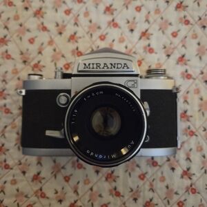Miranda "G" 35mm  body with a 5cm f1.9 bayonet lens and case. Vintage Untested